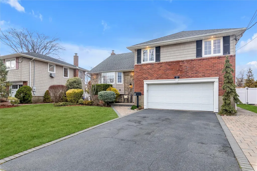 355 Divot Road Oceanside NY 11572