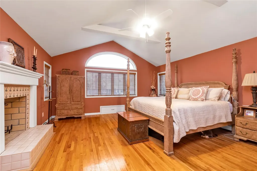 355 Divot Road Oceanside NY 11572
