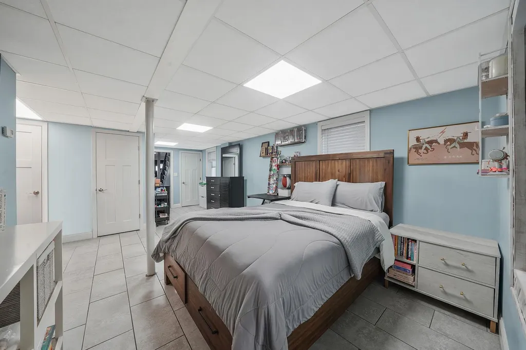 28 W 13th Road Broad Channel NY 11693