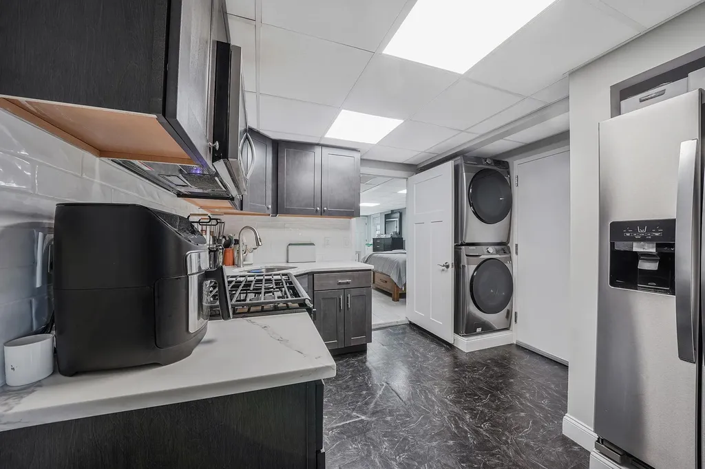 28 W 13th Road Broad Channel NY 11693