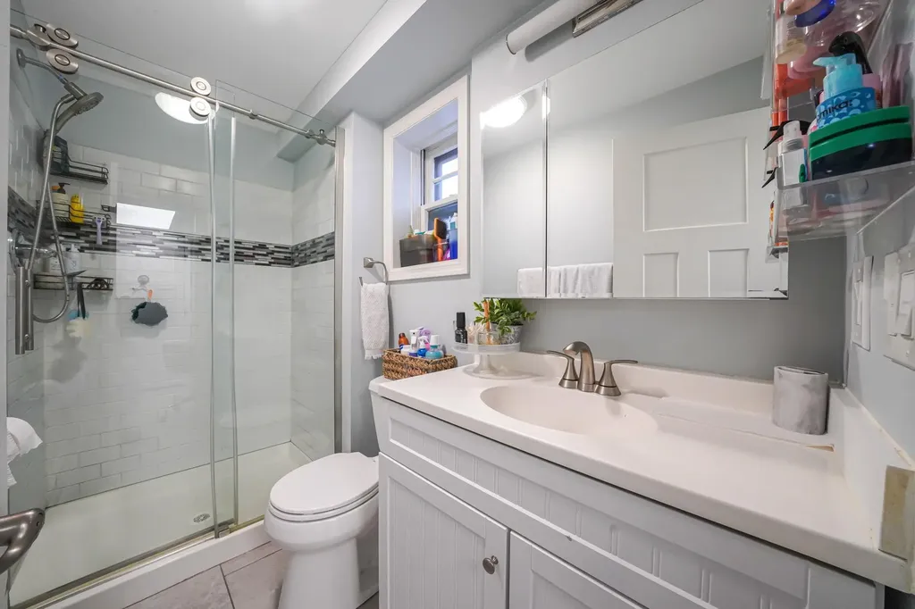 28 W 13th Road Broad Channel NY 11693