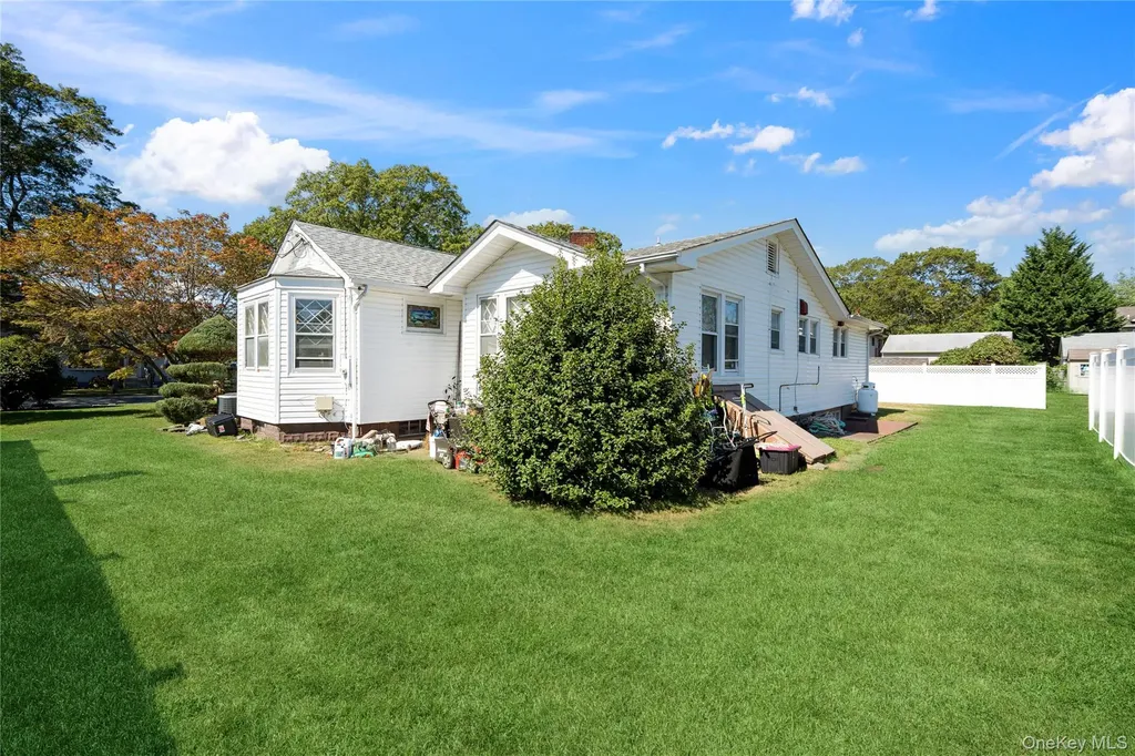 87 Whitman Avenue Islip NY 11751