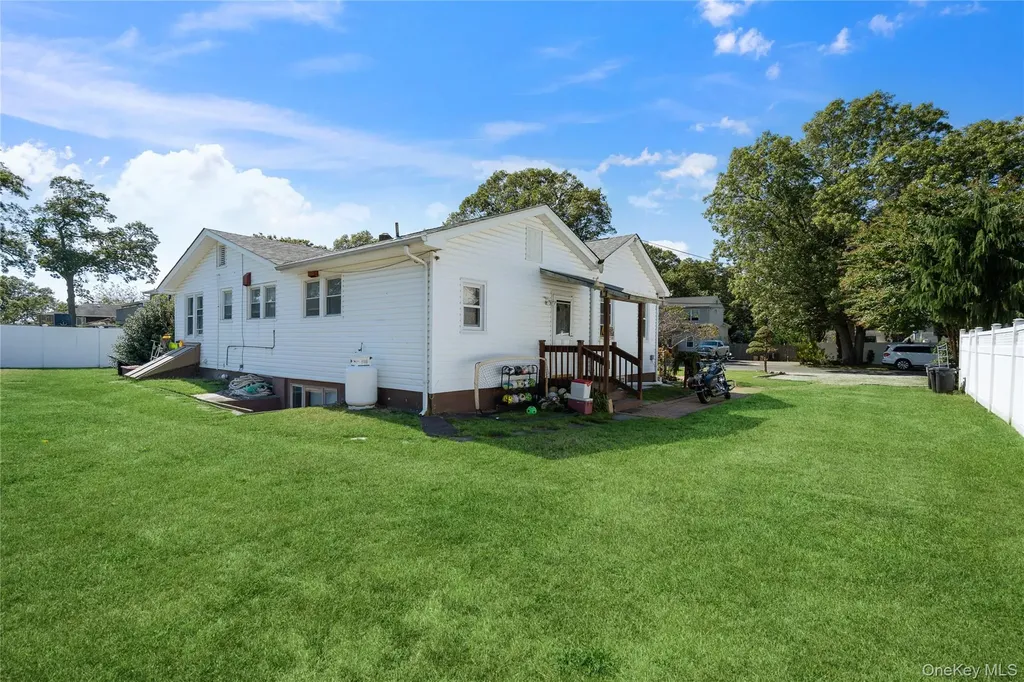 87 Whitman Avenue Islip NY 11751