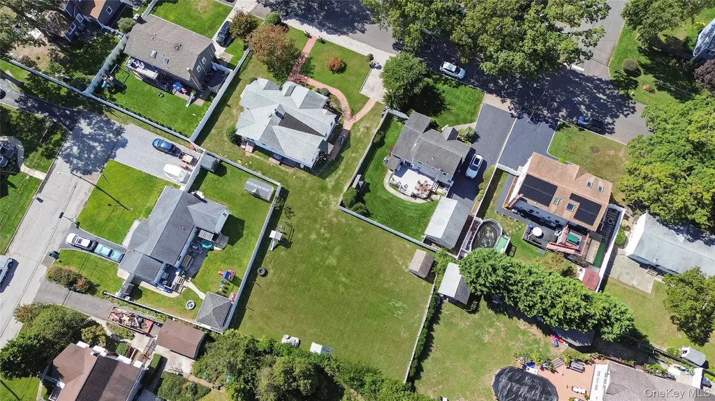 87 Whitman Avenue Islip NY 11751