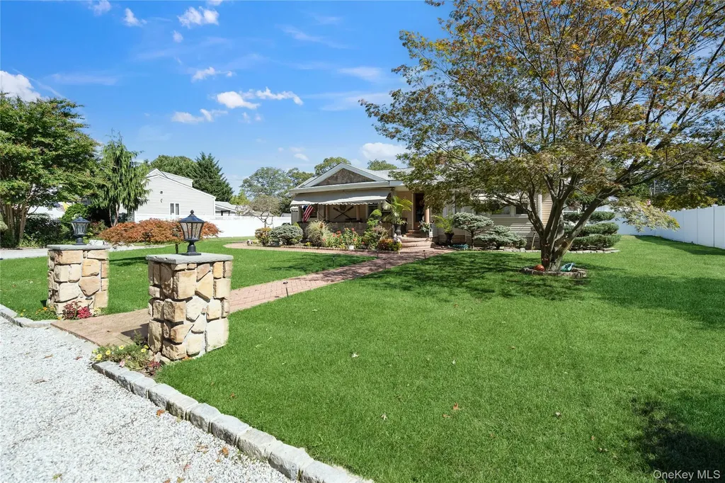 87 Whitman Avenue Islip NY 11751