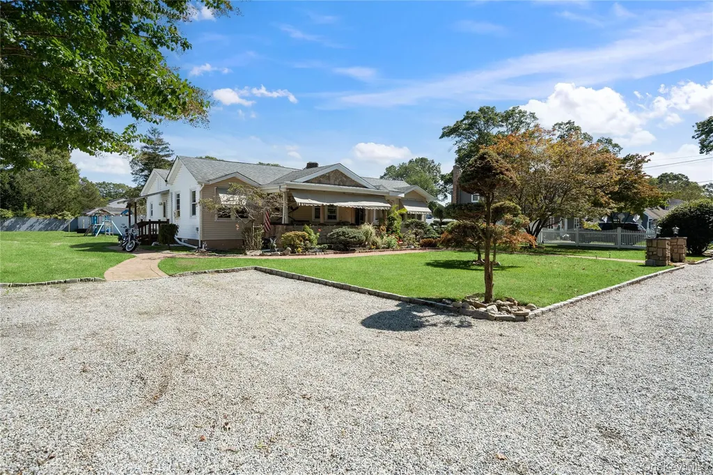 87 Whitman Avenue Islip NY 11751