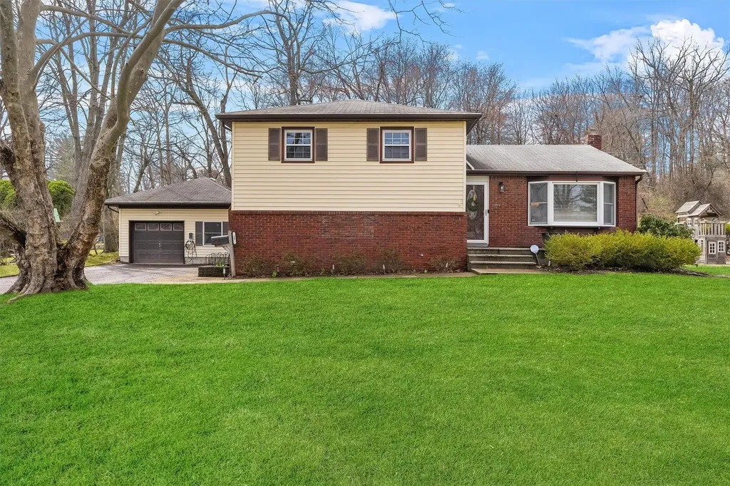 17 Birch Drive Nanuet NY 10954
