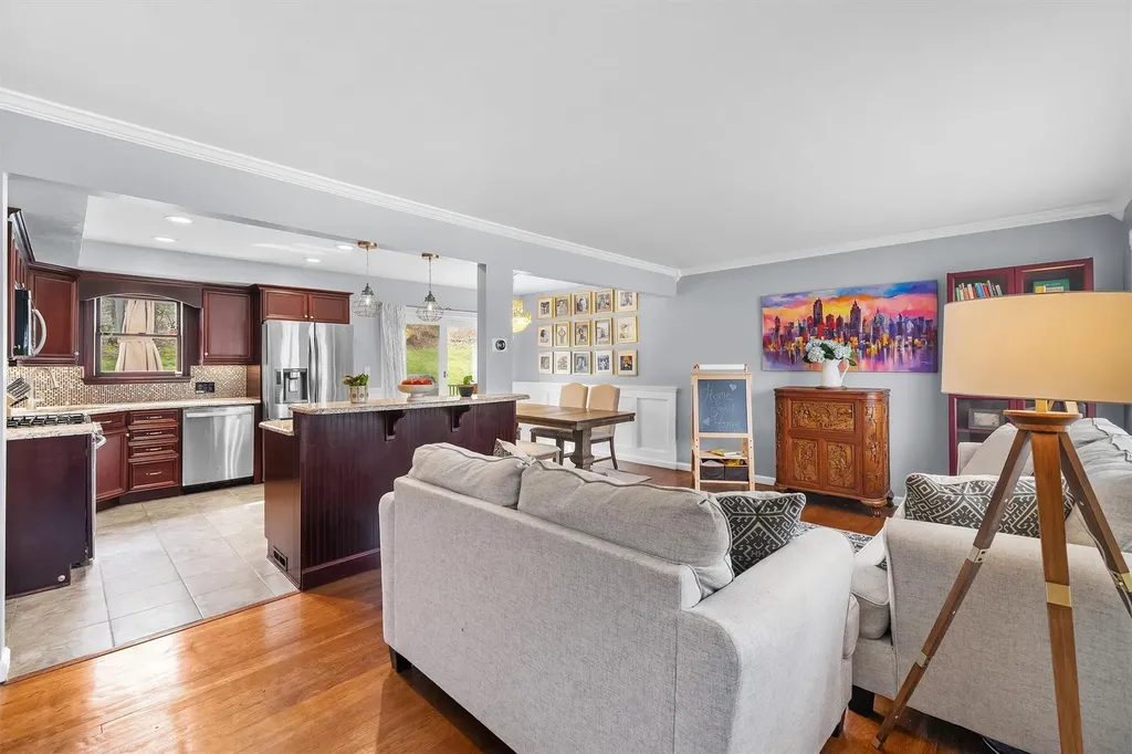 17 Birch Drive Nanuet NY 10954