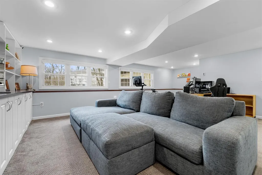 17 Birch Drive Nanuet NY 10954