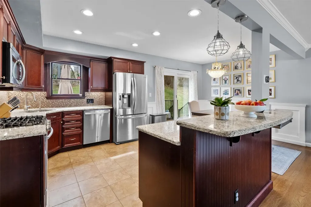 17 Birch Drive Nanuet NY 10954