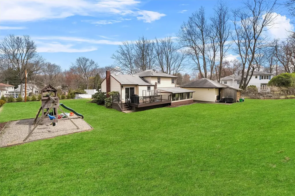 17 Birch Drive Nanuet NY 10954