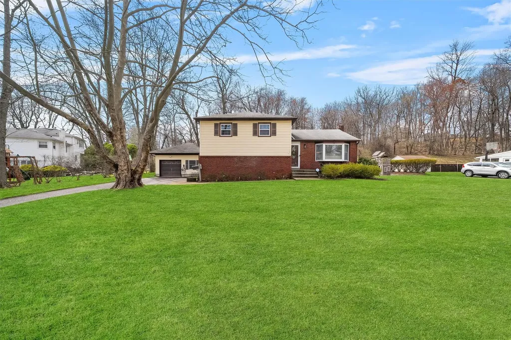 17 Birch Drive Nanuet NY 10954