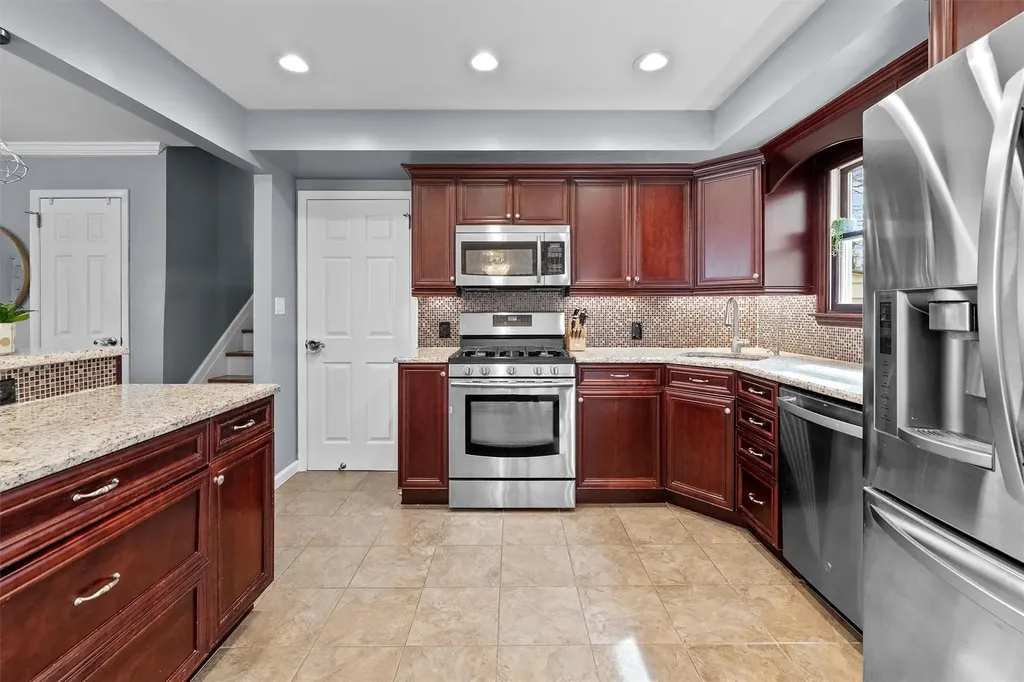 17 Birch Drive Nanuet NY 10954