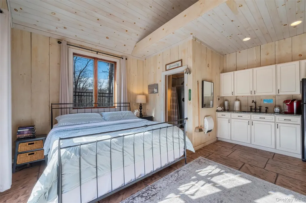 252 Sinsabaugh Road Pine Bush NY 12566