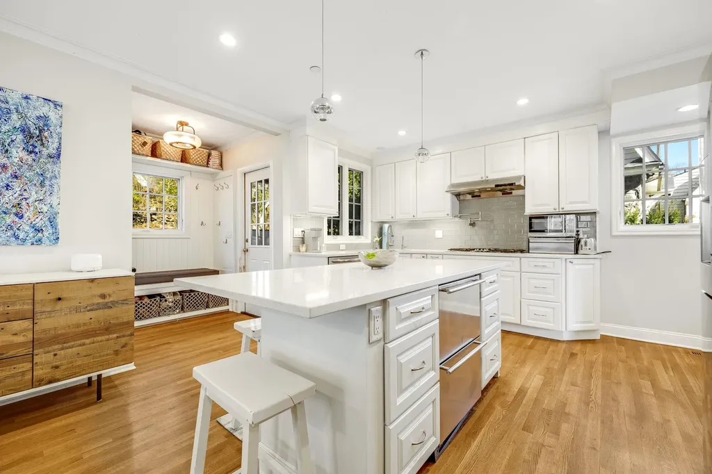 29 Valley Road Larchmont NY 10538