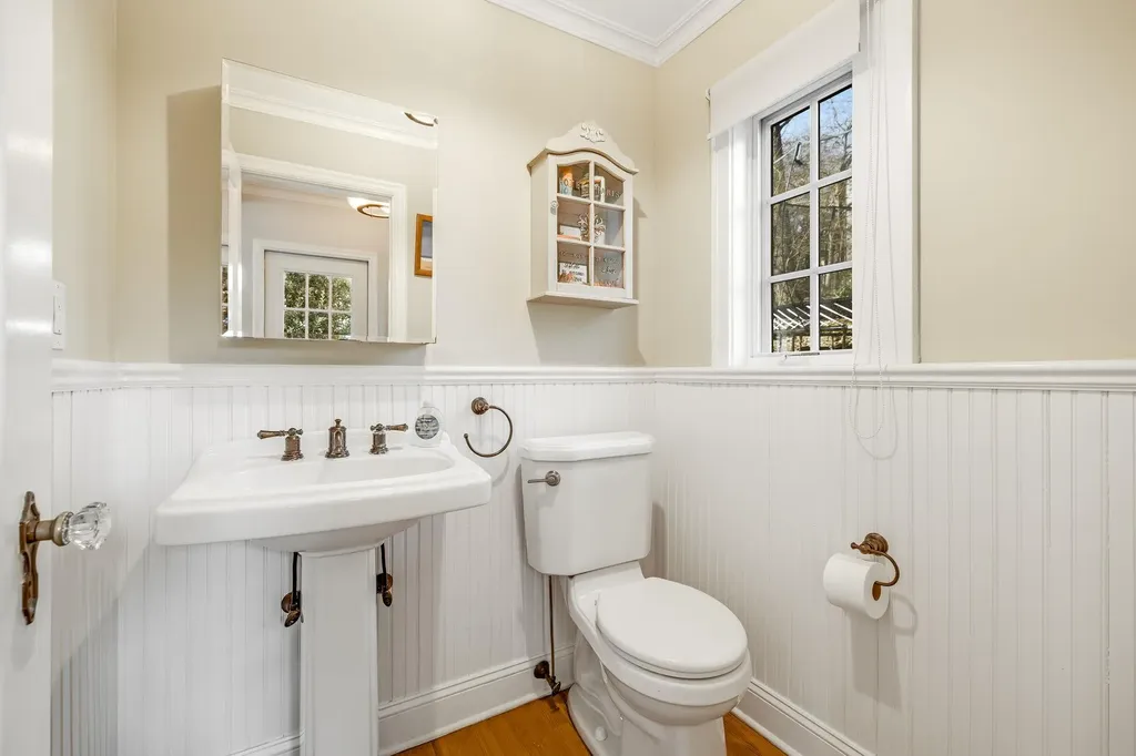 29 Valley Road Larchmont NY 10538