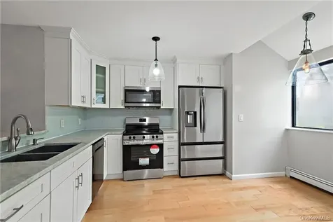 118 Round Hill Road Dobbs Ferry NY 10522