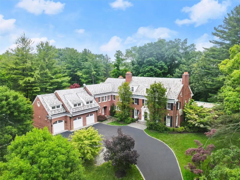 57 Old Orchard Lane Scarsdale NY 10583