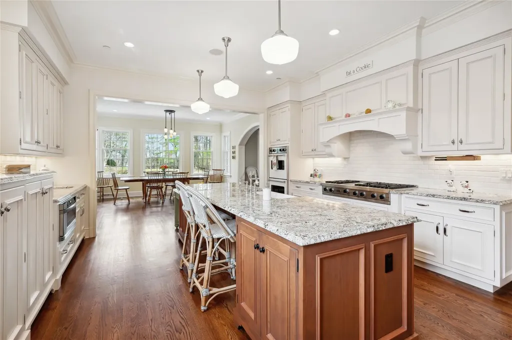 57 Old Orchard Lane Scarsdale NY 10583