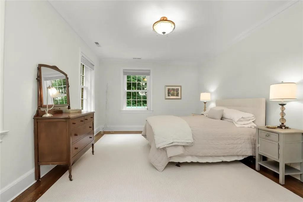 57 Old Orchard Lane Scarsdale NY 10583