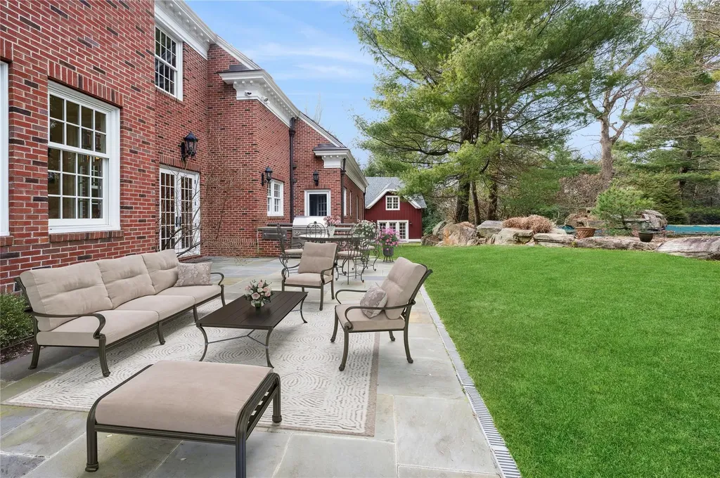 57 Old Orchard Lane Scarsdale NY 10583