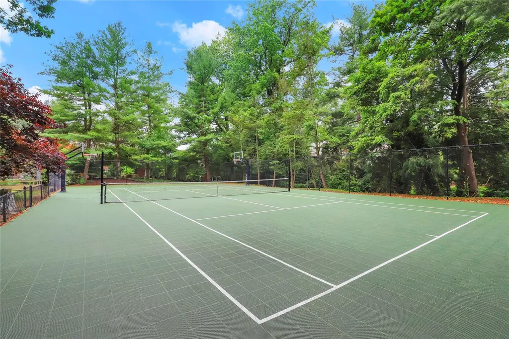 57 Old Orchard Lane Scarsdale NY 10583