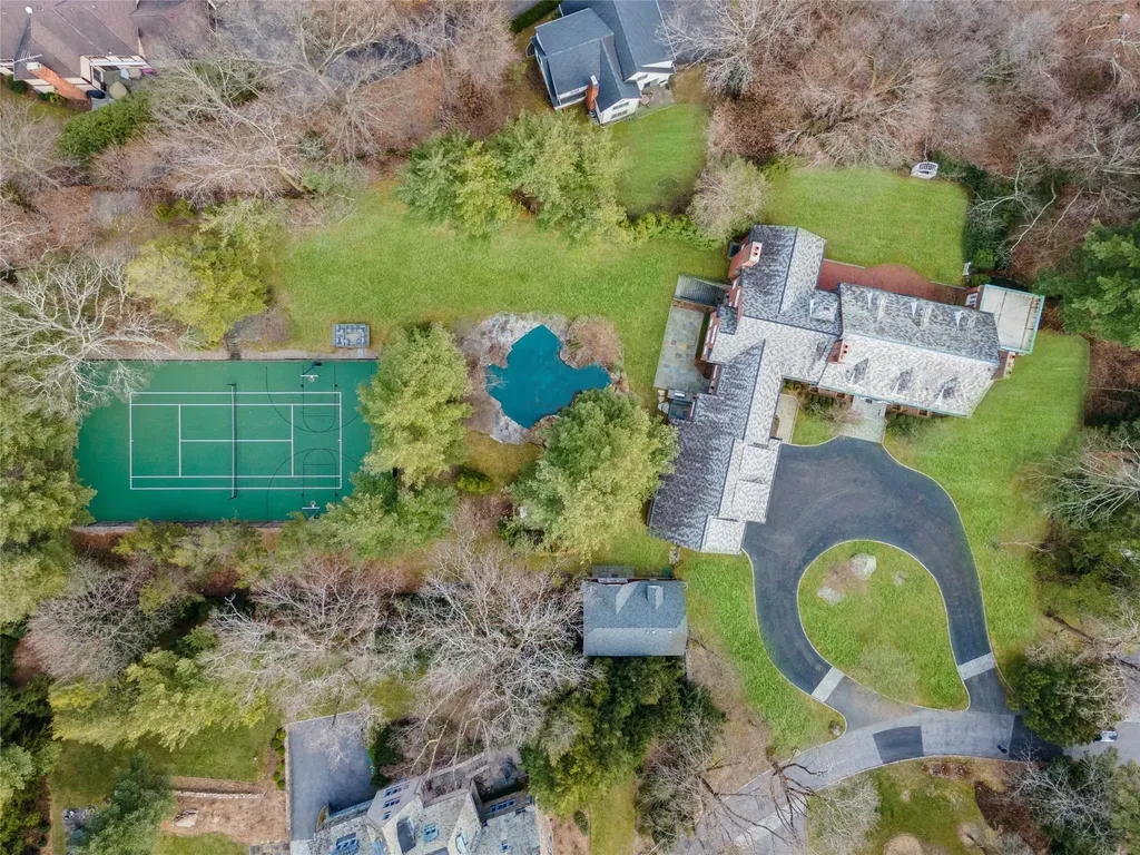 57 Old Orchard Lane Scarsdale NY 10583