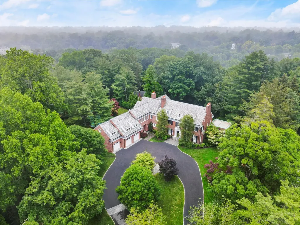 57 Old Orchard Lane Scarsdale NY 10583