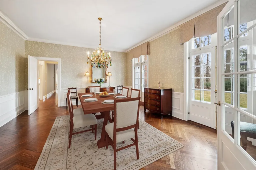 57 Old Orchard Lane Scarsdale NY 10583