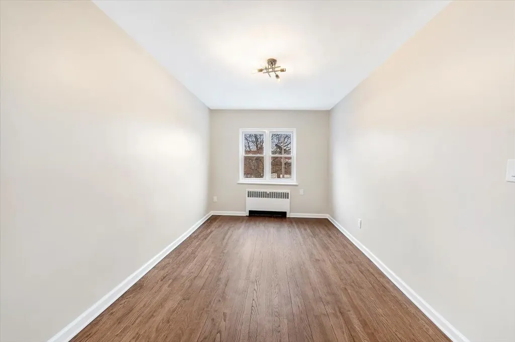 3233 Corsa Avenue Bronx NY 10469