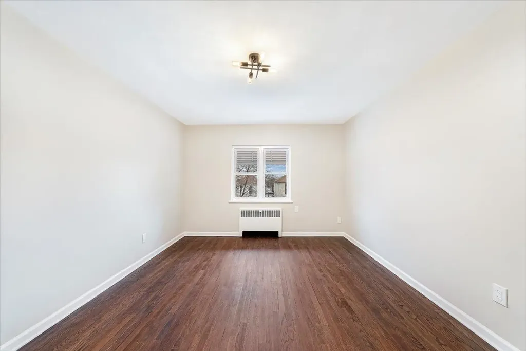 3233 Corsa Avenue Bronx NY 10469
