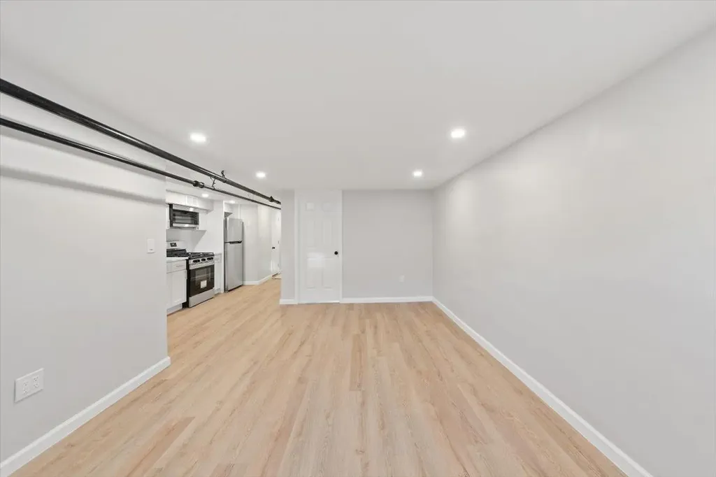 3233 Corsa Avenue Bronx NY 10469