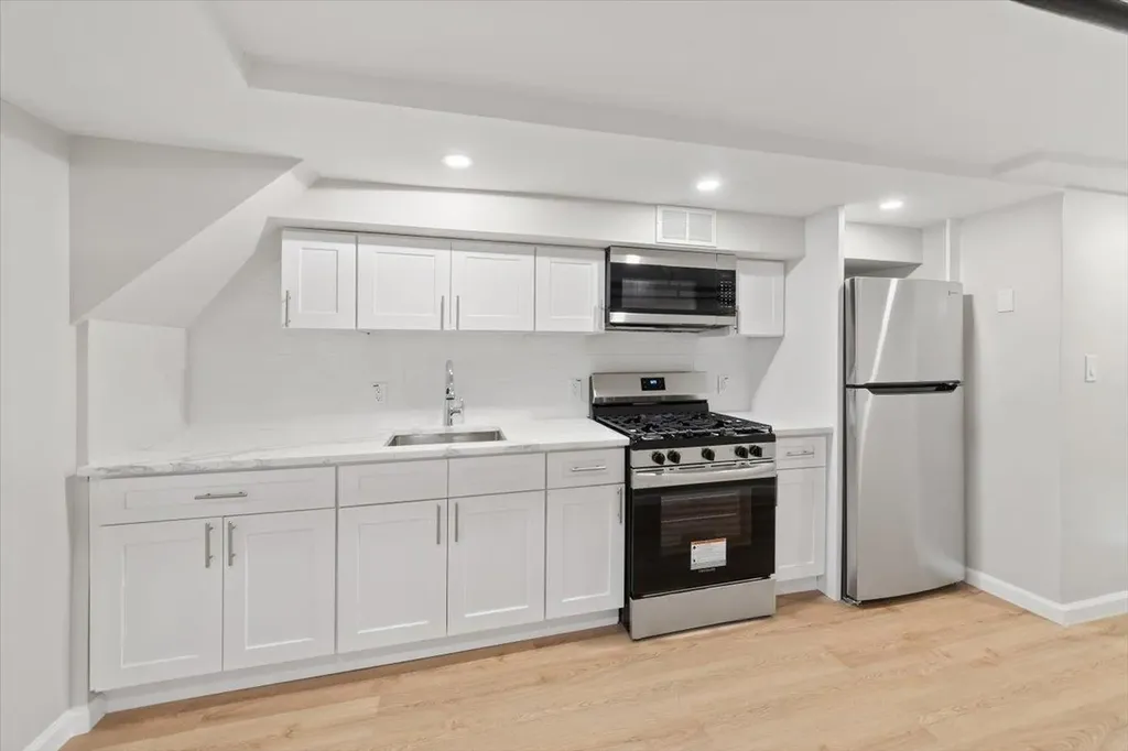 3233 Corsa Avenue Bronx NY 10469