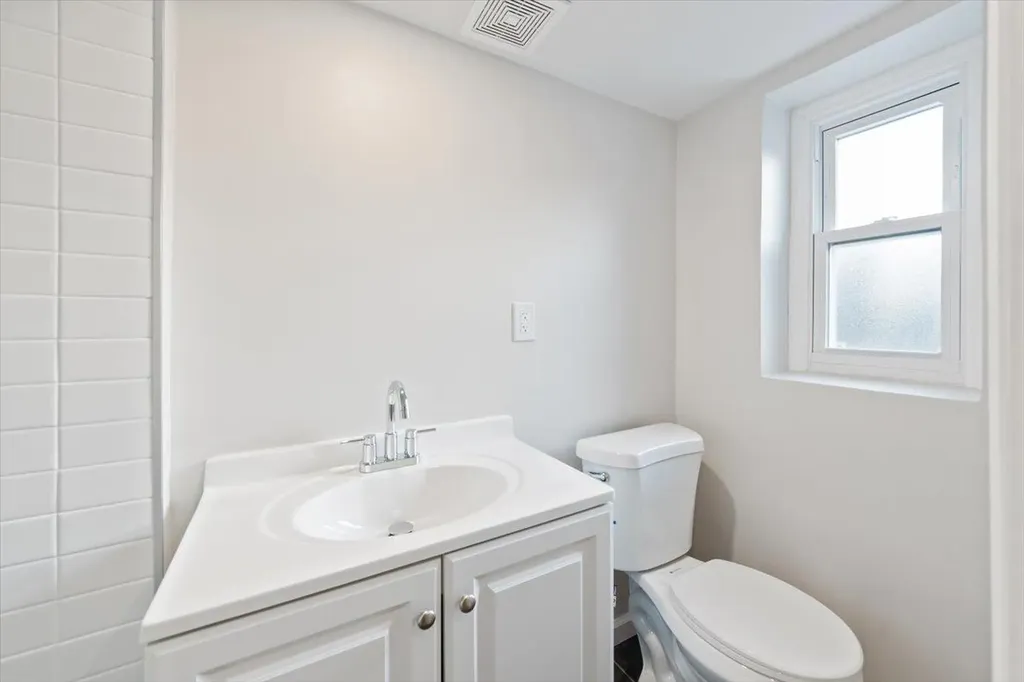 3233 Corsa Avenue Bronx NY 10469
