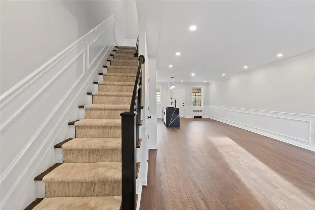 3233 Corsa Avenue Bronx NY 10469