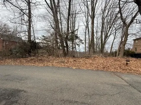 25 Coverly Avenue Staten Island NY 10301