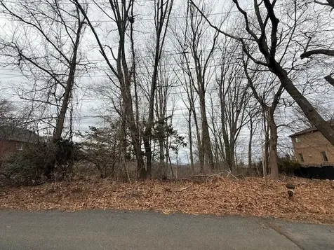 25 Coverly Avenue Staten Island NY 10301