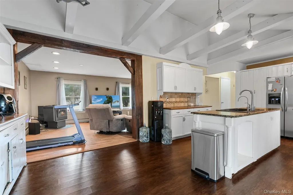 4 Thistle Lane Middletown NY 10940
