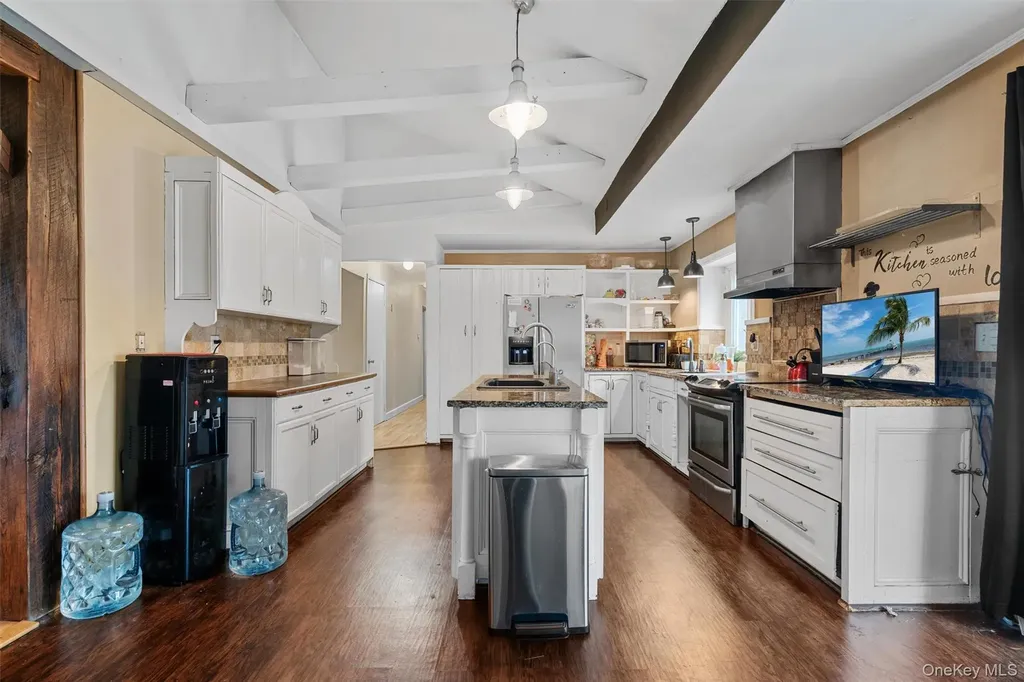 4 Thistle Lane Middletown NY 10940