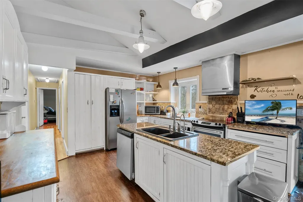 4 Thistle Lane Middletown NY 10940