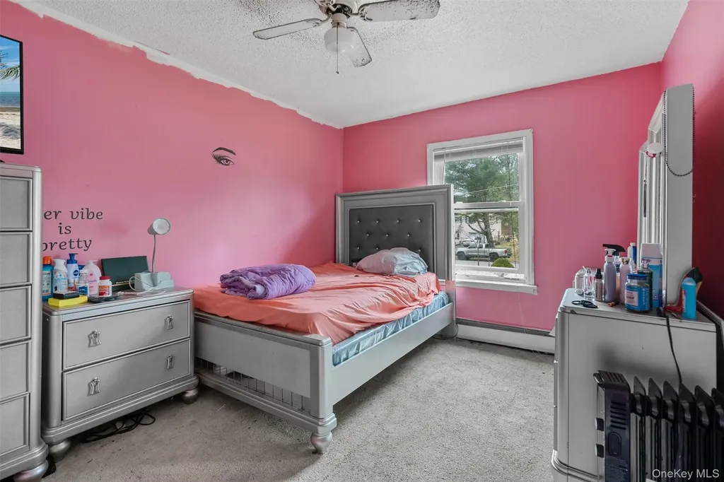 4 Thistle Lane Middletown NY 10940