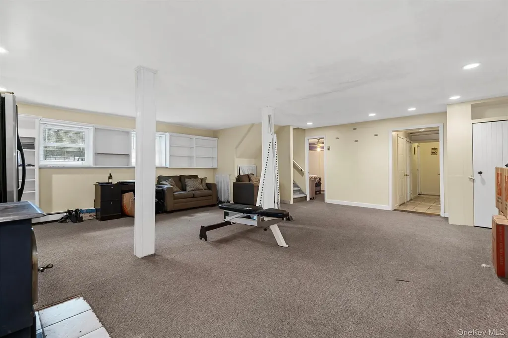 4 Thistle Lane Middletown NY 10940