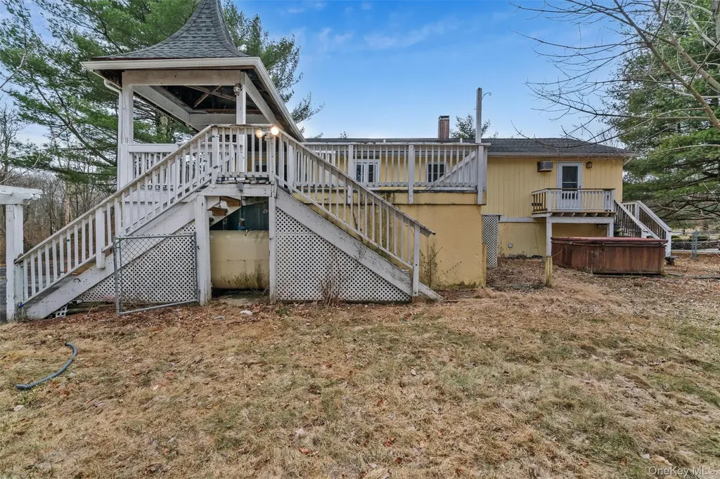 4 Thistle Lane Middletown NY 10940