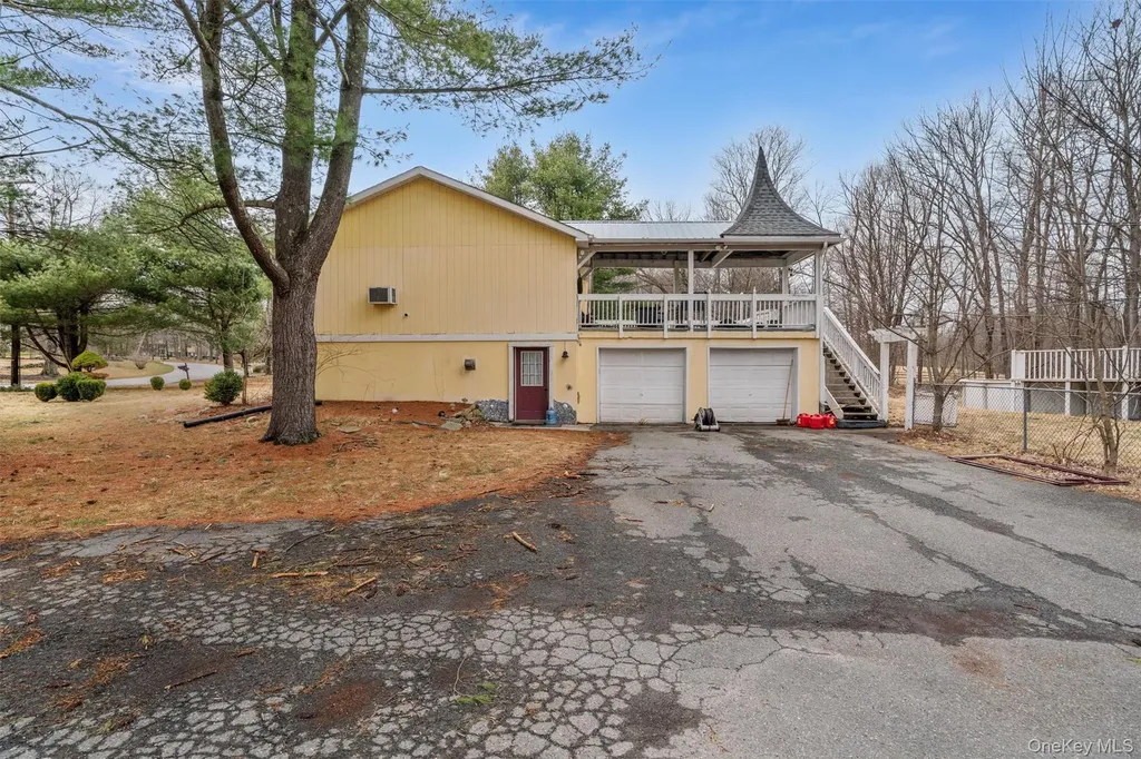 4 Thistle Lane Middletown NY 10940