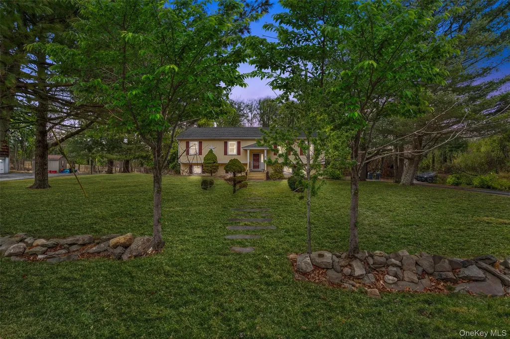 4 Thistle Lane Middletown NY 10940