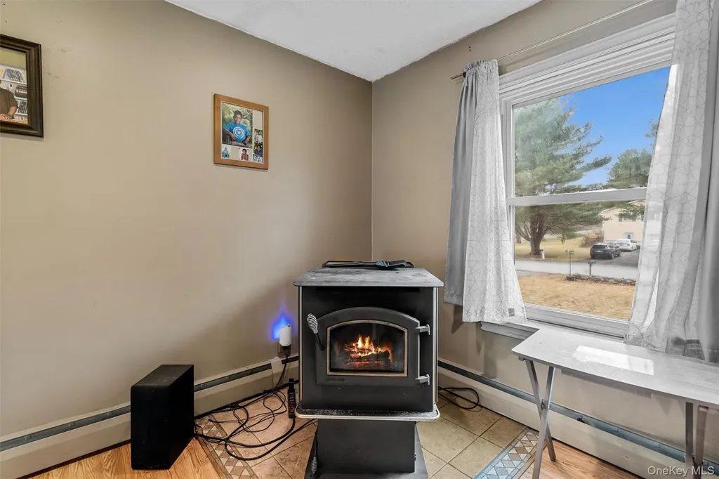 4 Thistle Lane Middletown NY 10940