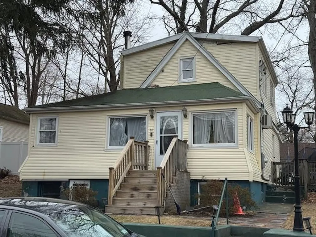 44 Lynbrook Drive Sound Beach NY 11789
