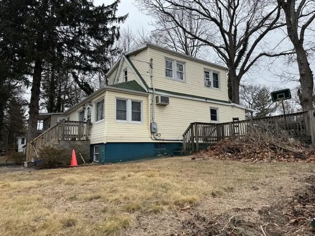 44 Lynbrook Drive Sound Beach NY 11789