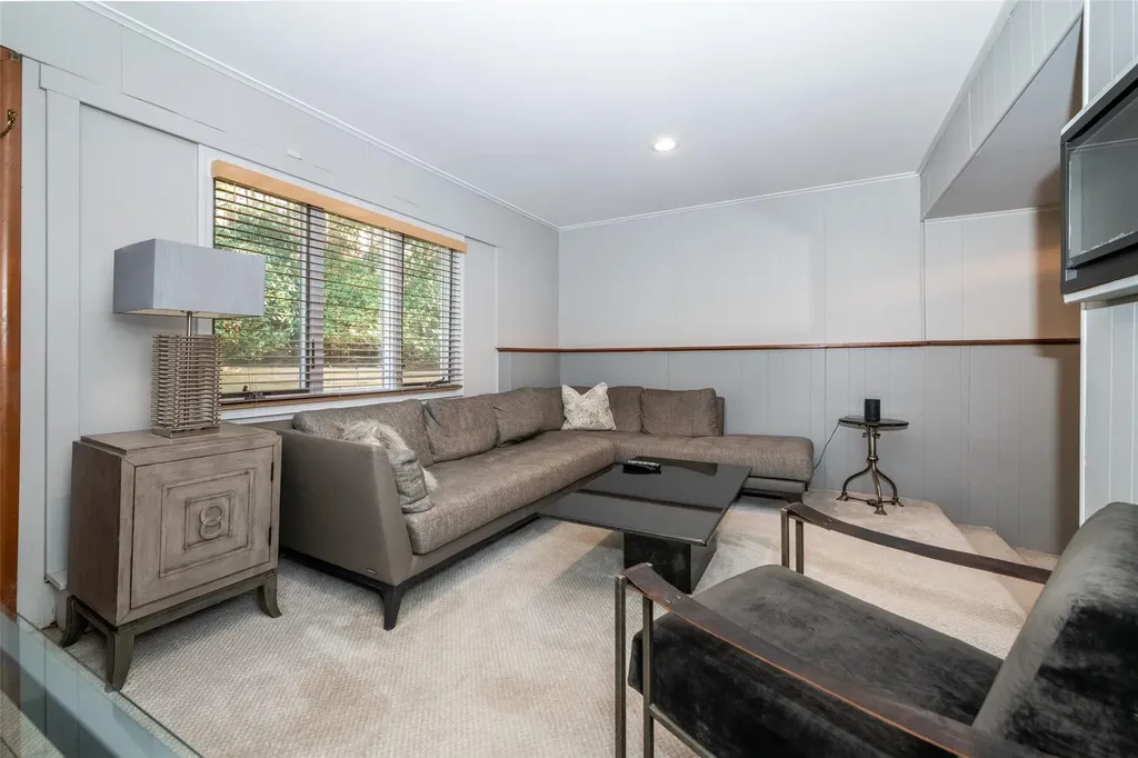 295 Pinebrook Boulevard New Rochelle NY 10804