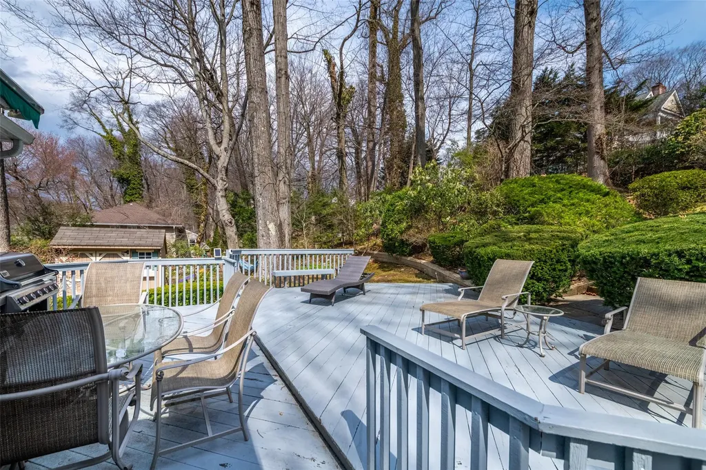 295 Pinebrook Boulevard New Rochelle NY 10804